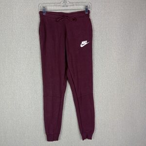 Nike Sportswear Essential Fleece Joggers Night Maroon Burgundy XS Lounge Tapered